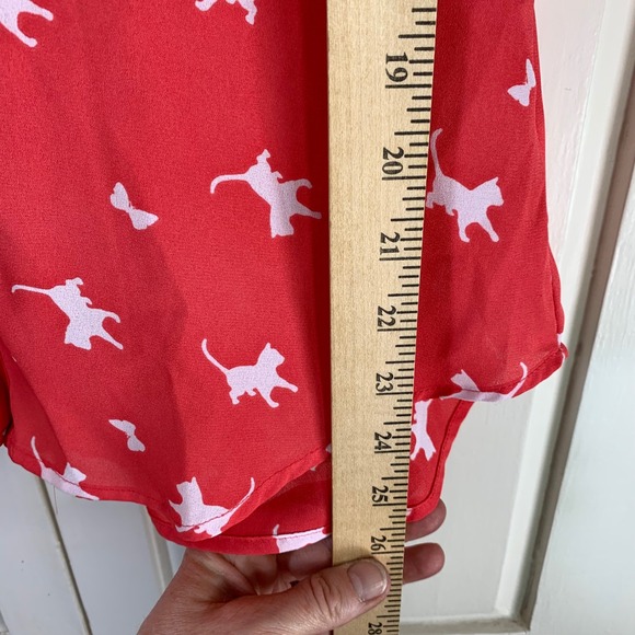 Cat Print  Express Portofino Shirt Women's XS Sheer Button Down Collared READ - Picture 7 of 10